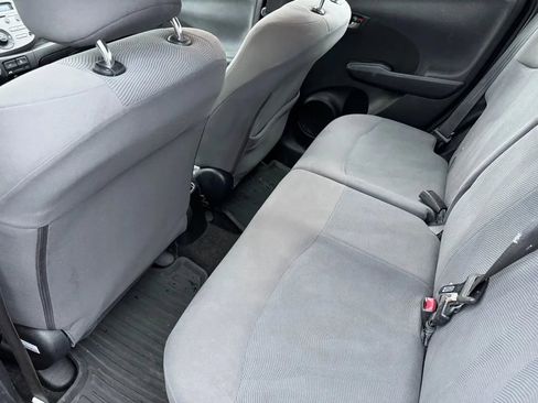 Used 2010 Honda Fit image 6