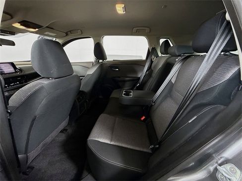 Certified 2023 Nissan Rogue SV image 9