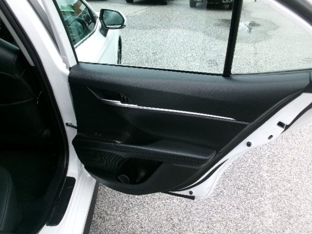Used 2024 Toyota Camry SE w/ Convenience Package FWD image 14