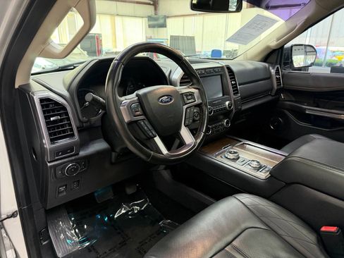 Used 2019 Ford Expedition Platinum AWD/4WD image 10
