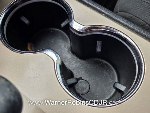 Used 2015 Jeep Grand Cherokee Laredo image 23