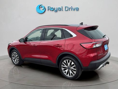 Used 2020 Ford Escape Titanium w/ Titanium Premium Package 2.0 AWD/4WD image 4