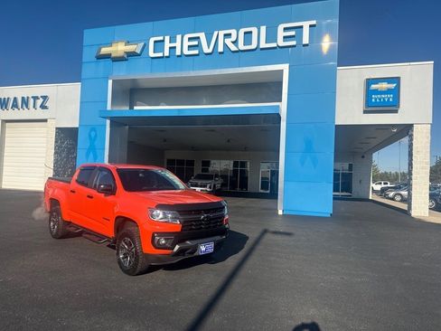 Used 2022 Chevrolet Colorado Z71 w/ Trail Boss Package image 1