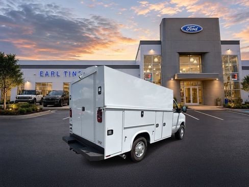Used 2026 Ford E-350 and Econoline 350 Super Duty w/ Power Equipment Group RWD image 7