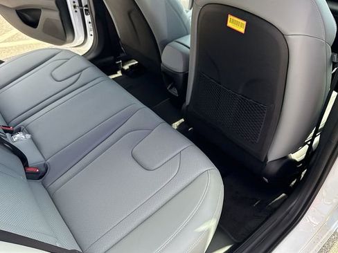 New 2025 Hyundai Elantra Limited w/ Cargo Package FWD image 20