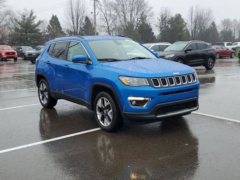 Used 2017 Jeep Compass Limited w/ Navigation Group image 2