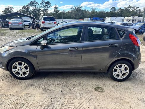 Used 2015 Ford Fiesta SE w/ Comfort Package image 1