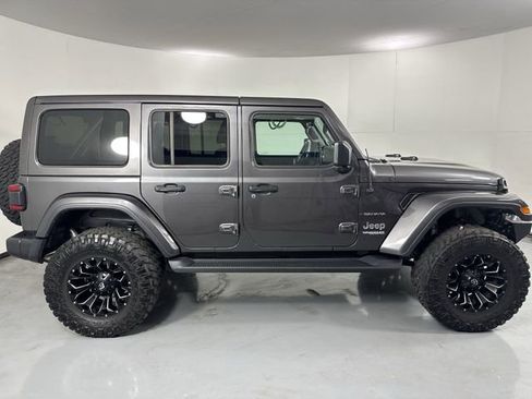 Used 2020 Jeep Wrangler Unlimited Sahara AWD/4WD image 35
