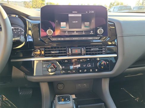 New 2025 Nissan Pathfinder SV image 8