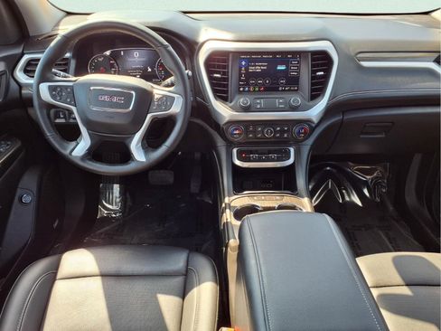 Used 2023 GMC Acadia SLT w/ Technology Package AWD/4WD image 15