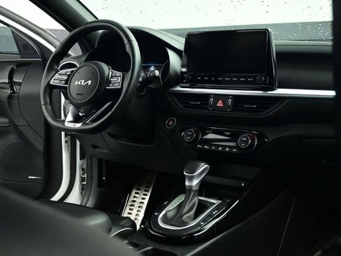 Used 2023 Kia Forte GT-Line w/ GT-Line Premium Package image 30