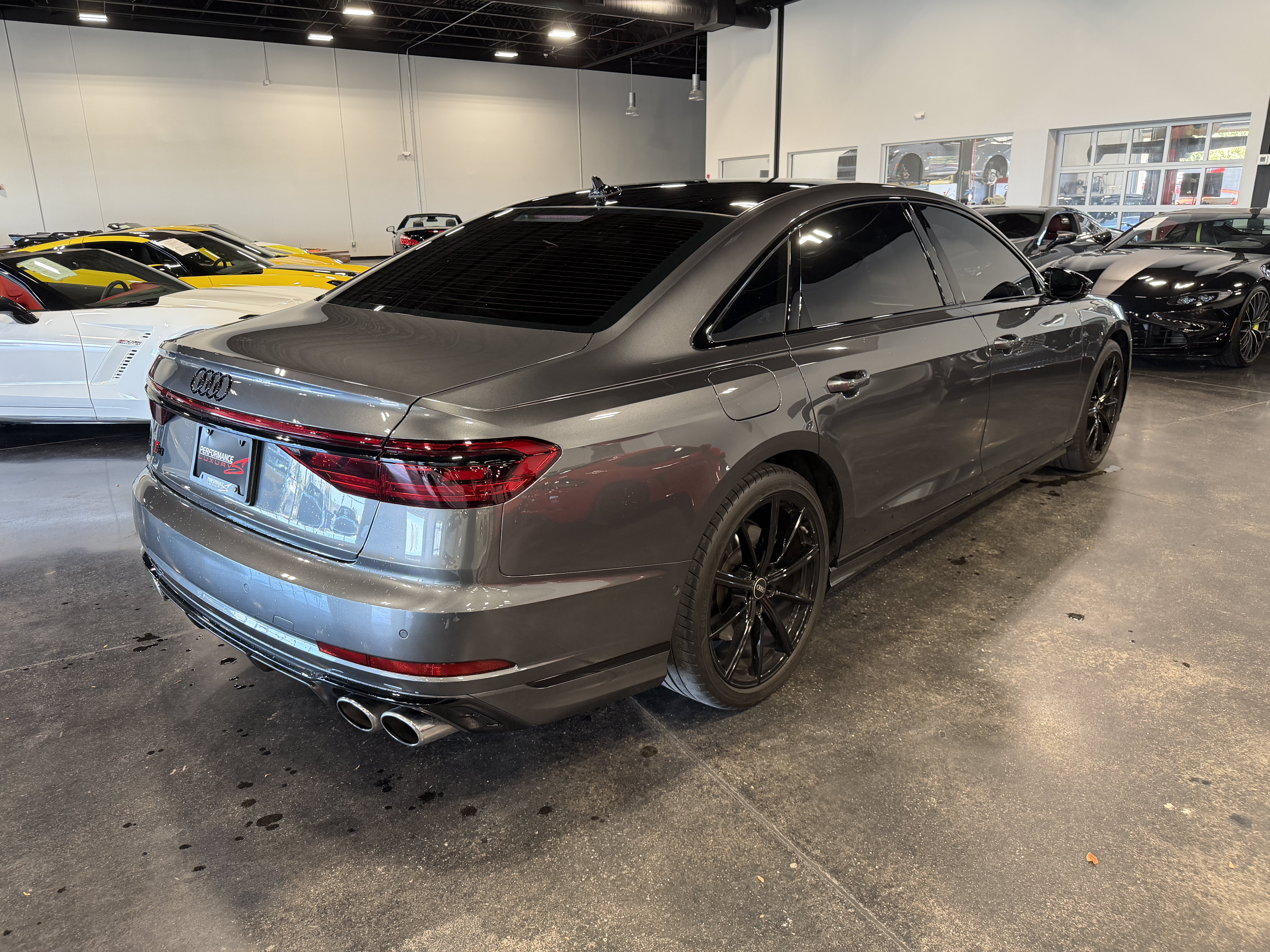 Used 2024 Audi S8 AWD/4WD image 7