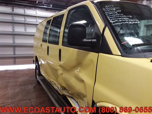 Used 2017 GMC Savana 2500 image 15