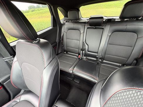 Used 2024 Ford Escape ST-Line w/ Tech Pack #1 FWD image 34