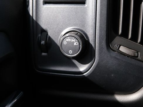 Used 2016 GMC Sierra 2500 2WD Crew Cab image 32