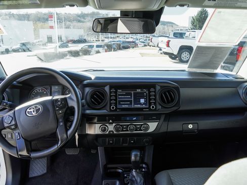 Certified 2022 Toyota Tacoma SR image 30