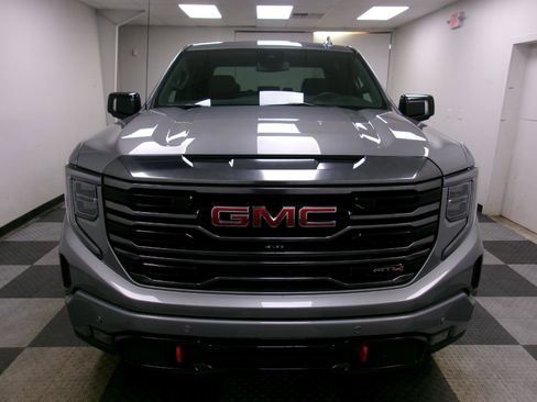 Used 2024 GMC Sierra 1500 AT4 image 16