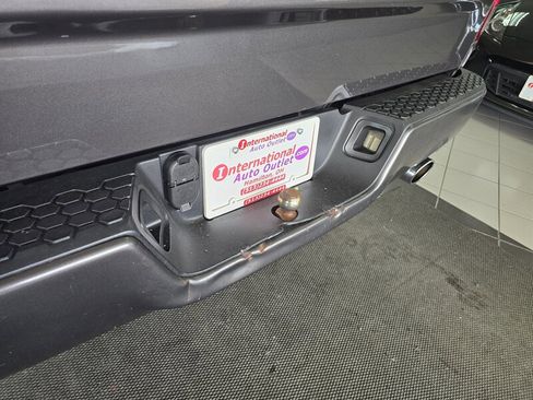 Used 2018 RAM 1500 Express w/ Express Value Package image 27