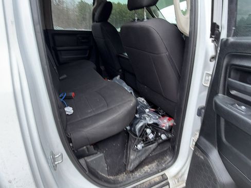 Used 2018 RAM 1500 Express w/ Express Value Package image 21