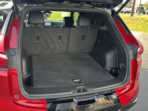 Used 2022 Chevrolet Blazer RS w/ Enhanced Convenience Package image 28