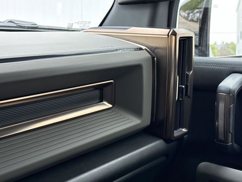 New 2025 GMC Hummer EV 2X image 28