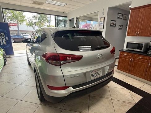 Used 2016 Hyundai Tucson SE image 11