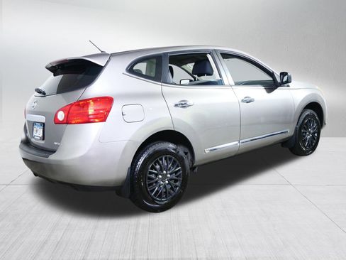Used 2013 Nissan Rogue S AWD/4WD image 7