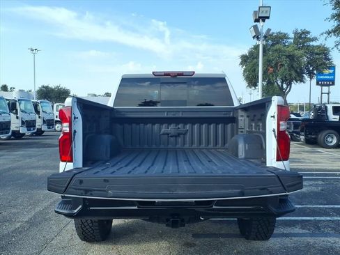New 2026 Chevrolet Silverado 1500 ZR2 AWD/4WD image 12