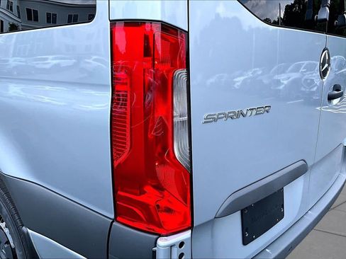 New 2025 Mercedes-Benz Sprinter 2500 image 5