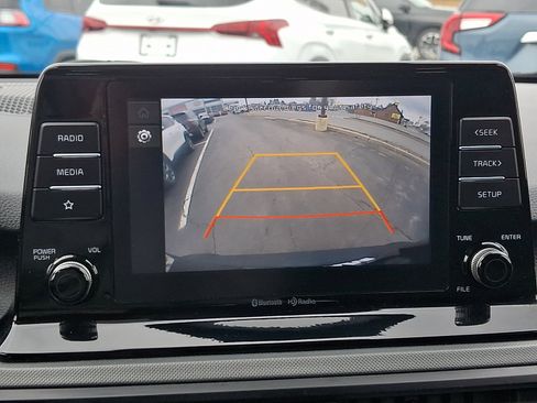 Used 2023 Kia Seltos LX image 17