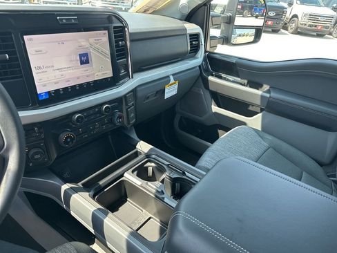 New 2026 Ford F250 XLT w/ XLT Premium Package image 33