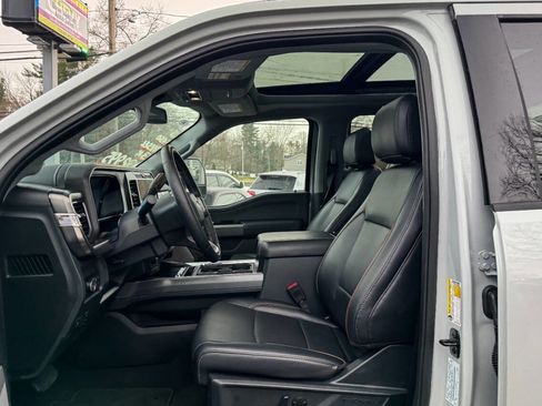 Used 2025 Ford F450 Lariat image 26