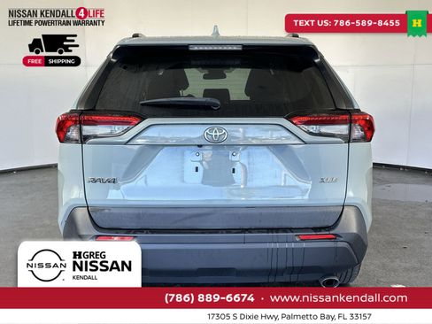 Used 2020 Toyota RAV4 XLE image 10