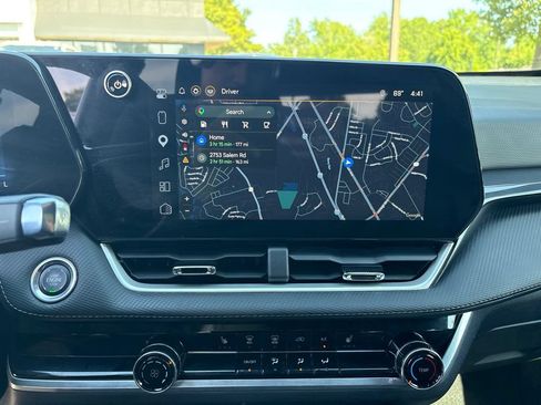 Used 2026 Chevrolet Equinox LT AWD/4WD image 21
