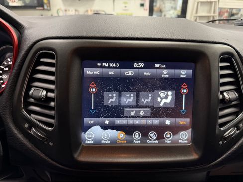 Used 2019 Jeep Compass Trailhawk w/ Leather Interior Group image 17