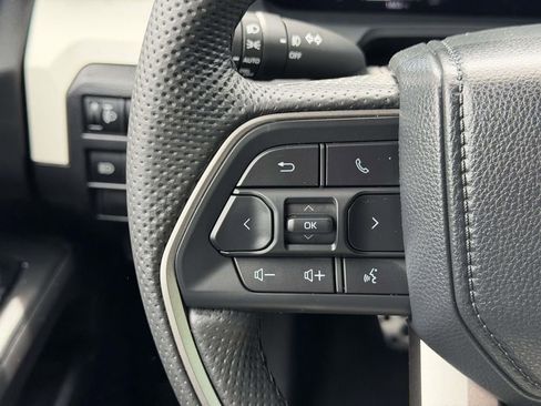 Used 2024 Toyota Tacoma TRD Sport AWD/4WD image 10