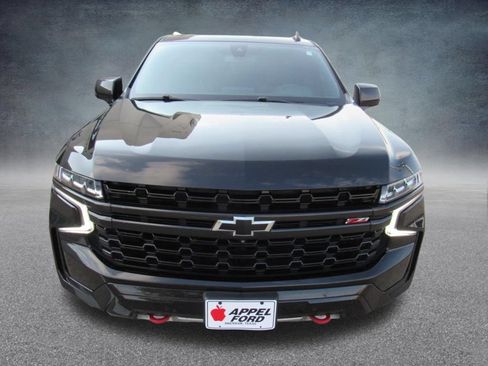 Used 2022 Chevrolet Tahoe Z71 w/ Z71 Off-Road Package AWD/4WD image 9