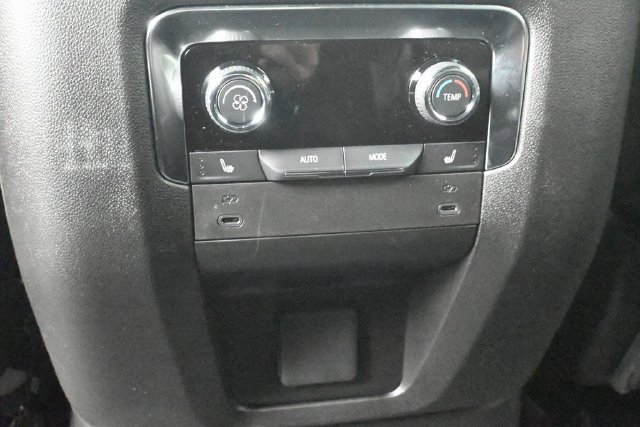 Used 2025 Chevrolet Tahoe High Country AWD/4WD image 30