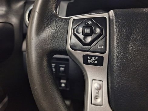 Used 2017 Toyota Tundra SR5 image 21