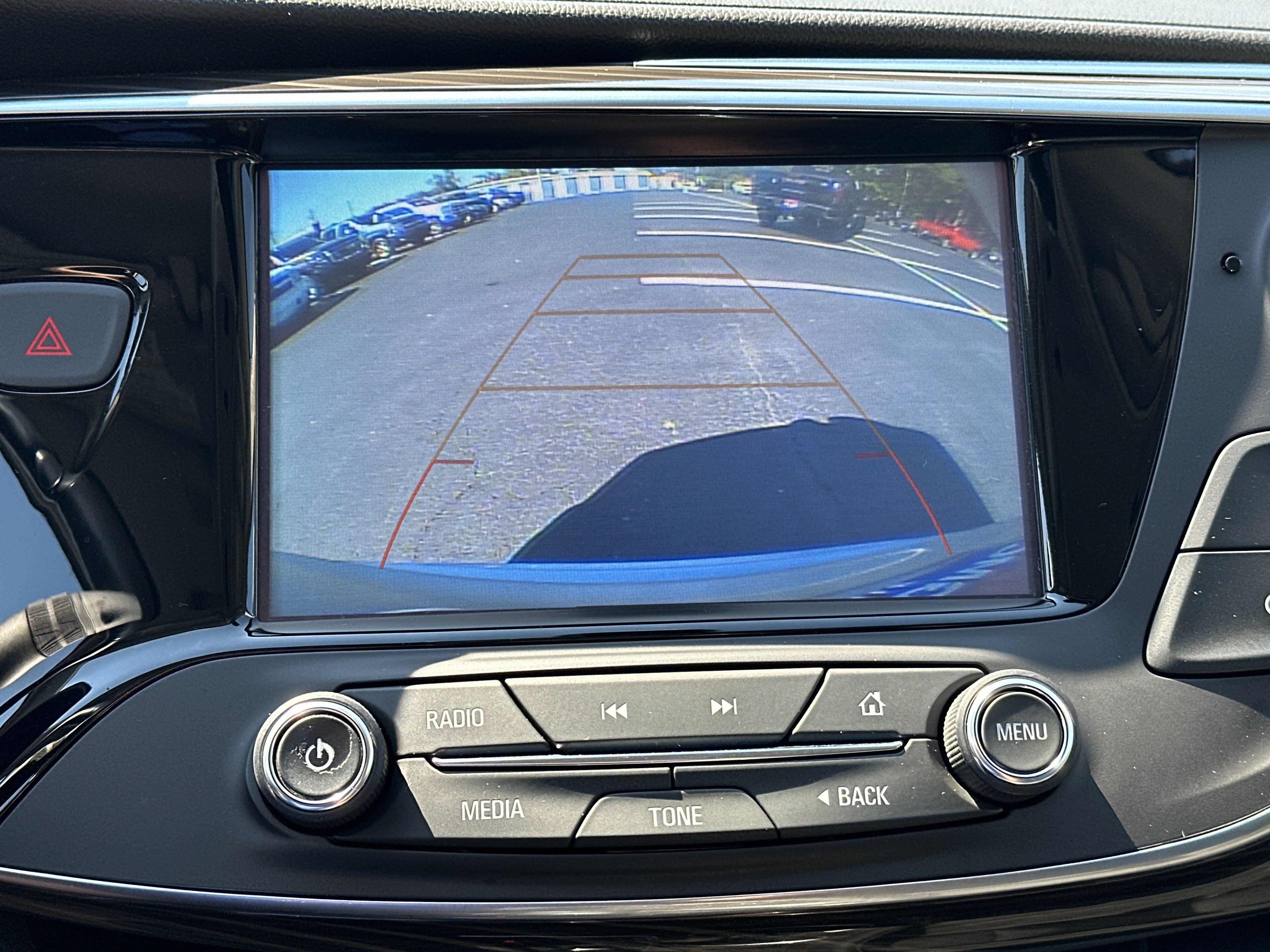 Used 2019 Buick Envision Essence FWD image 28