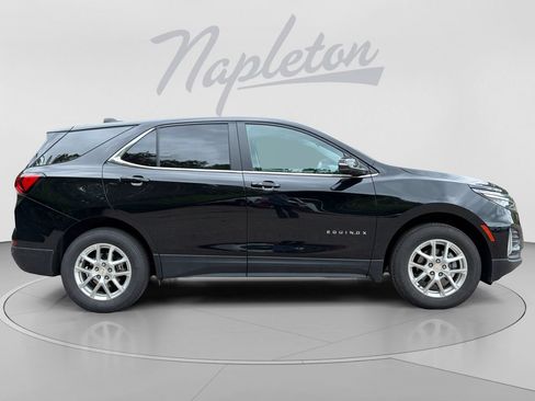 Used 2022 Chevrolet Equinox LT AWD/4WD image 9