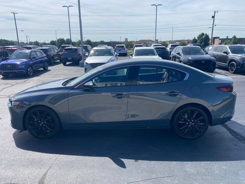 Used 2025 MAZDA MAZDA3 s AWD/4WD image 4