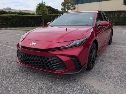 Certified 2026 Toyota Camry SE w/ Convenience Package FWD image 8