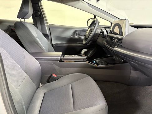 Used 2024 Toyota Prius LE image 15