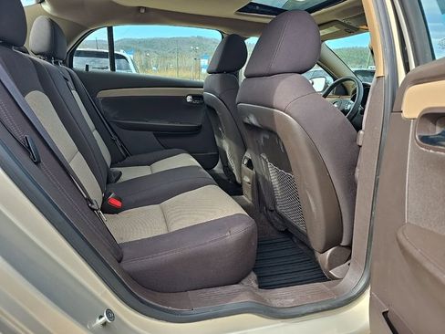 Used 2012 Chevrolet Malibu LT image 17