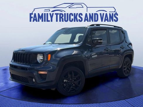 Used 2022 Jeep Renegade Altitude w/ Sun/Sound Group AWD/4WD image 1
