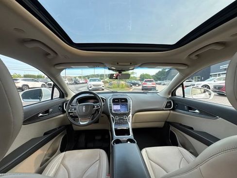 Used 2020 Lincoln Nautilus Reserve AWD/4WD image 34