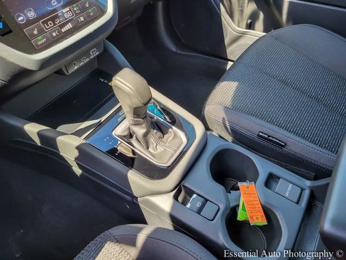 Certified 2025 Subaru Forester Premium AWD/4WD image 26