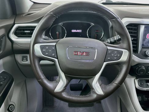 Used 2023 GMC Acadia SLT w/ Technology Package FWD image 18