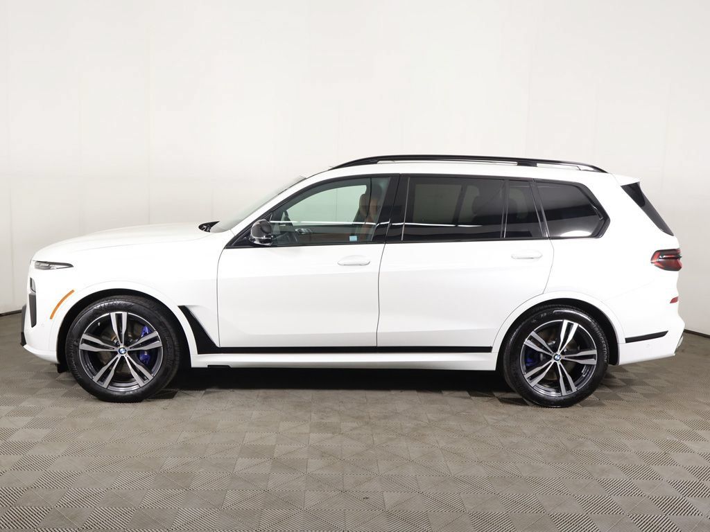 Used 2025 BMW X7 M60i w/ Executive Package AWD/4WD image 22